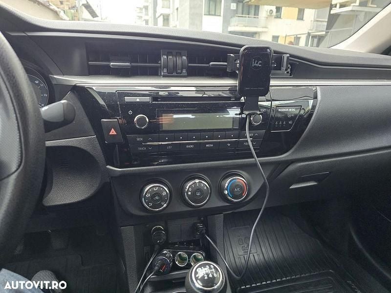 Second-hand Toyota Corolla Terra 99 CP (72 kW) 2013 Culoarealb Berlinǎ