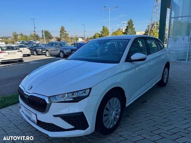 Culoarealb Utilizat 2024 Skoda Scala Essence Hatchback | 15.900 EUR (Puțin scump) - Imagine 1/4