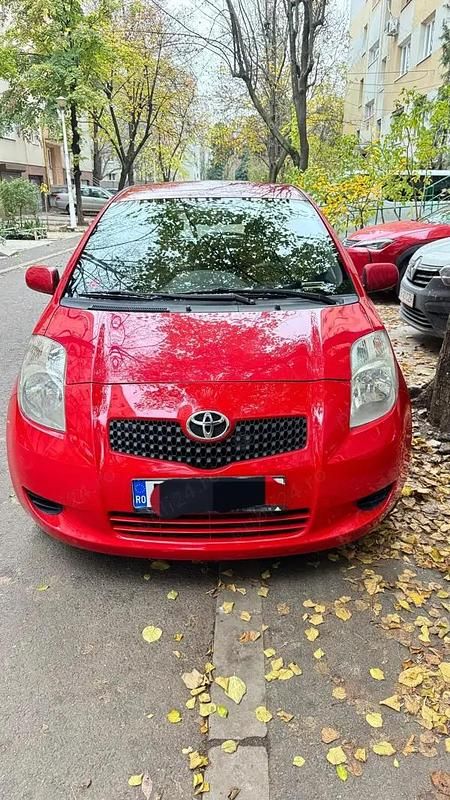 Utilizat 2006 Toyota Yaris Hatchback | 2.900 EUR (Preț OK) - Imagine 1/4
