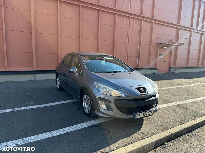 Gri Utilizat 2008 Peugeot 308 Premium Hatchback | 3.500 EUR (Puțin scump) - Imagine 1/4