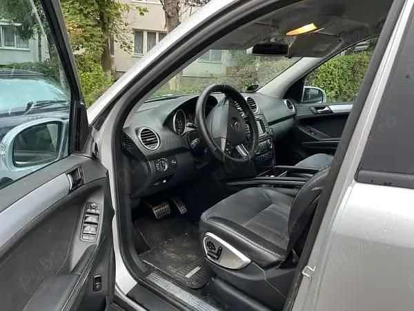 Utilizat 2006 Mercedes ML320 SUV | 5.500 EUR (Preț OK) - Imagine 1/4