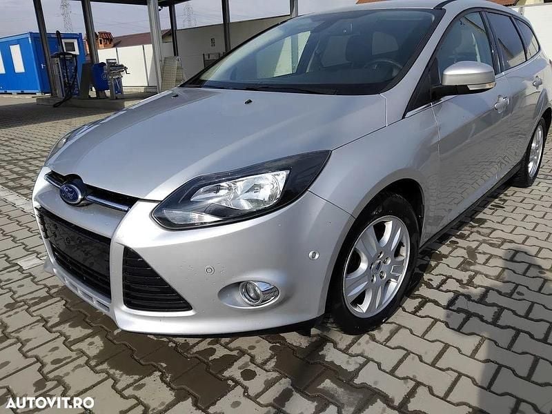 Culoareargint Second-hand 2014 Ford Focus Champions Edition Break | 3.999 EUR (Super Preț) - Imagine 1/4