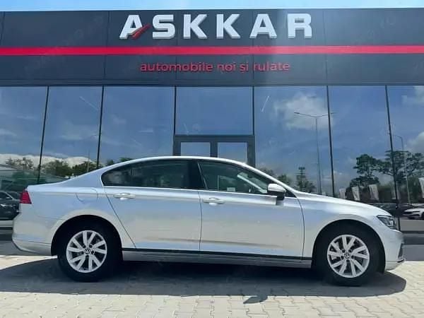 Second-hand VW Passat Advance 150 CP (110 kW) 2020 Argint Berlinǎ
