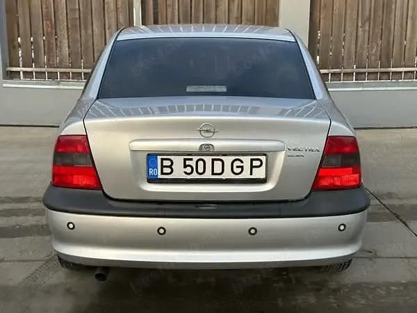 Second-hand Opel Vectra 90 CP (66 kW) 1999 Berlinǎ
