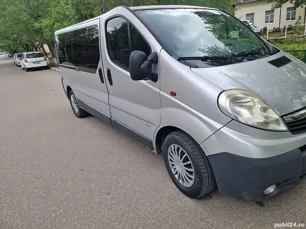 Gri Utilizat 2010 Opel Vivaro Van | 8.650 EUR - Imagine 1/4