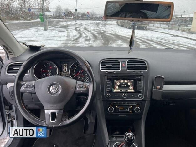 Second-hand VW Golf VII Edition 140 CP (102 kW) 2013 Gri Break