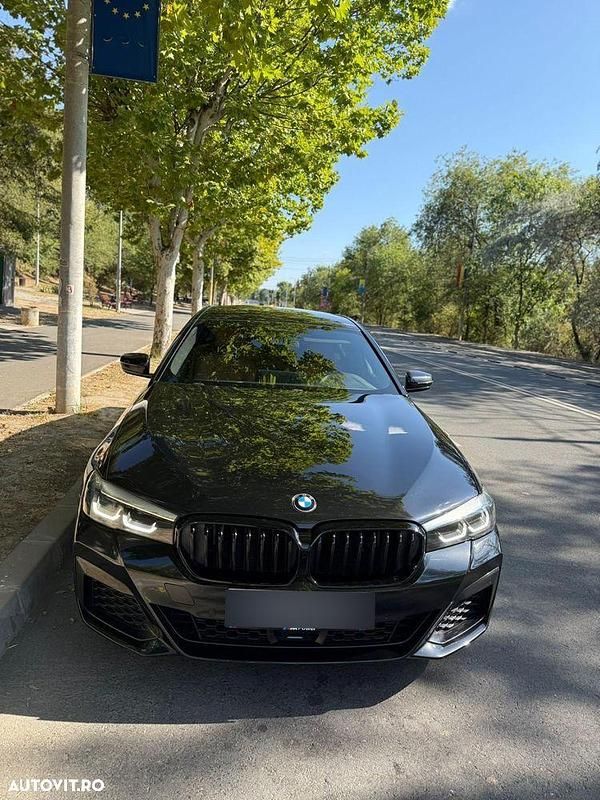 Culoarenegru Utilizat 2021 BMW 520 | 32.000 EUR (Scump) - Imagine 1/4