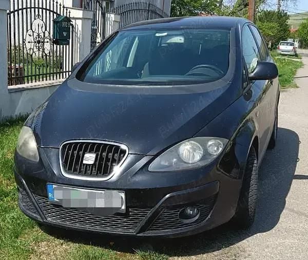 Negru Utilizat 2011 Seat Altea Monovolum | 2.700 EUR (Preț bun) - Imagine 1/4