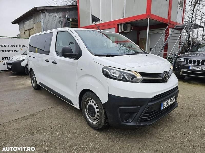 Second-hand Toyota Proace 120 CP (88 kW) 2021 Culoarealb Monovolum