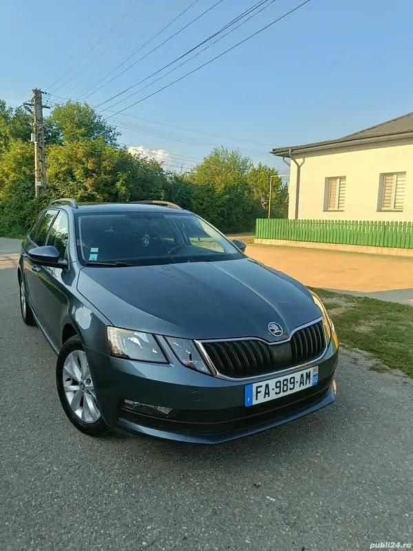 Utilizat 2018 Skoda Octavia Hatchback | 8.400 EUR (Super Preț) - Imagine 1/4
