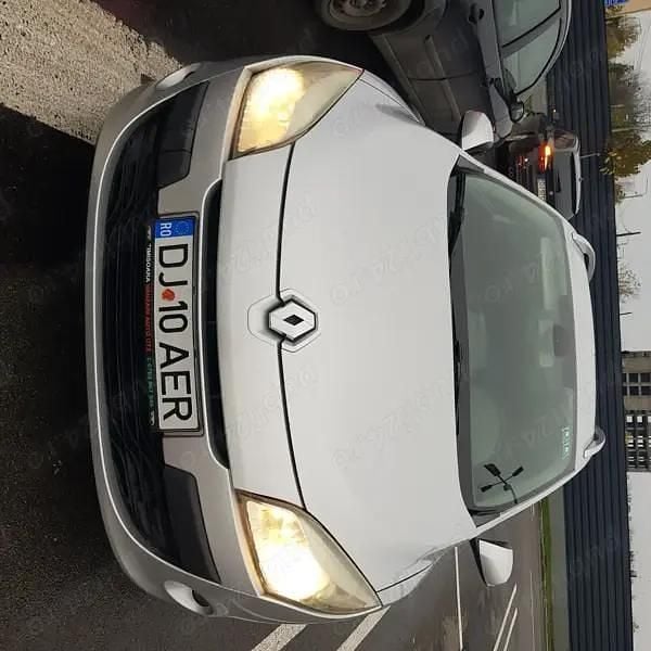 Utilizat 2011 Renault Mégane III Break | 4.250 EUR (Preț OK) - Imagine 1/4