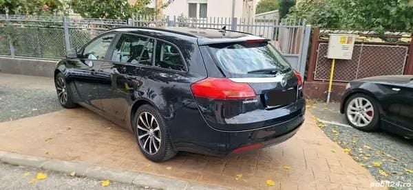 Second-hand Opel Insignia 130 CP (95 kW) 2010 Break