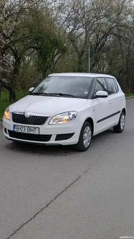 Utilizat 2010 Skoda Fabia Hatchback | 2.850 EUR (Preț OK) - Imagine 1/4