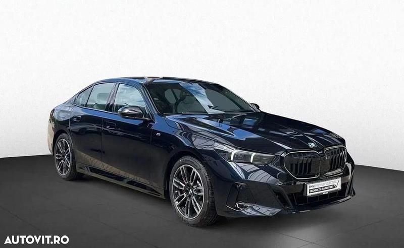 Culoarenegru Utilizat 2024 BMW 520 Shadowline Berlinǎ | 58.383 EUR (Puțin scump) - Imagine 1/4