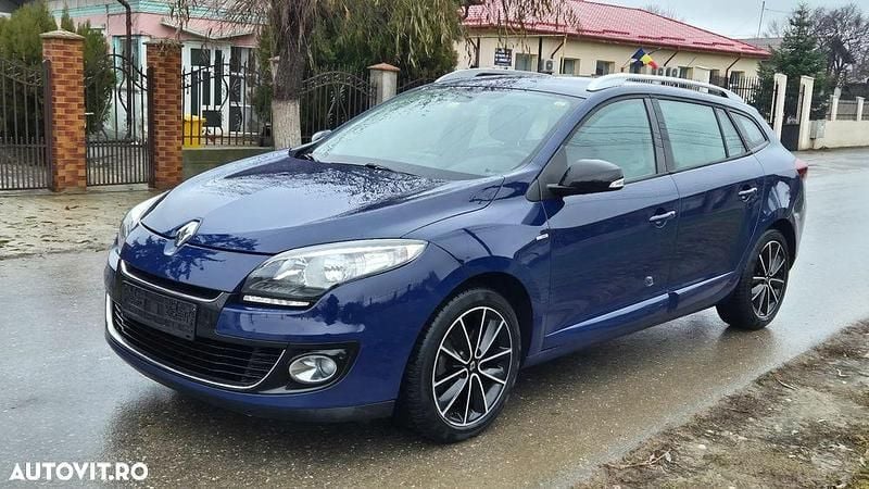 Culoarealbastru Utilizat 2012 Renault Mégane GrandTour Bose Edition Break | 4.450 EUR (Super Preț) - Imagine 1/4