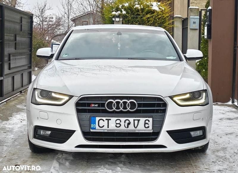 Culoarealb Second-hand 2013 Audi A4 Ambition Berlinǎ | 9.700 EUR (Puțin scump) - Imagine 1/4