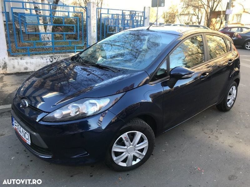 Second-hand Ford Fiesta 82 CP (60 kW) 2012 Albastru Hatchback