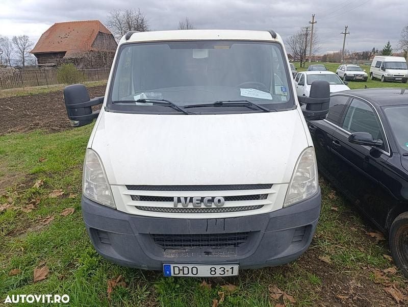 Culoarealb Utilizat 2008 Iveco Massif Monovolum | 4.400 EUR - Imagine 1/4