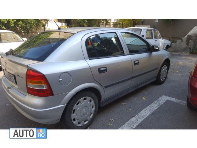 Gri Utilizat 2007 Opel Astra Hatchback | 2.800 EUR (Puțin scump) - Imagine 1/3