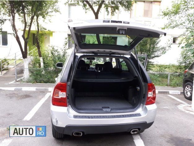 Second-hand Kia Sportage 140 CP (102 kW) 2009 Gri SUV