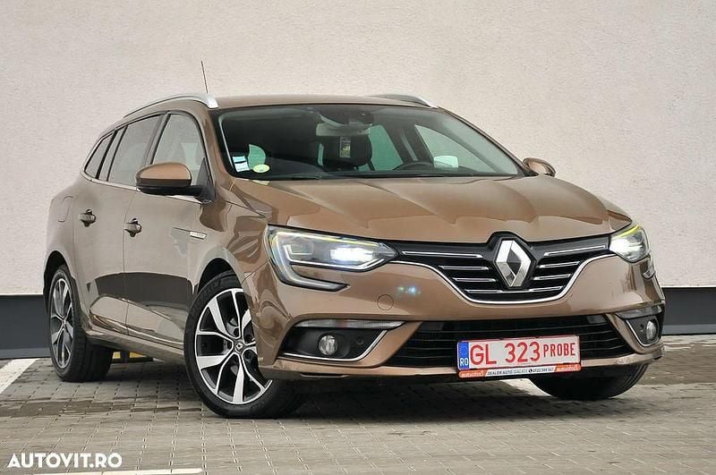 Second-hand Renault Mégane GrandTour Intens 130 CP (95 kW) 2016 Culoaremaro Break