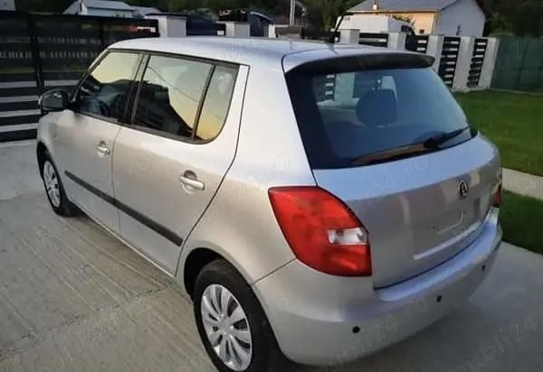 Utilizat 2008 Skoda Fabia Hatchback | 2.550 EUR (Preț OK) - Imagine 1/4
