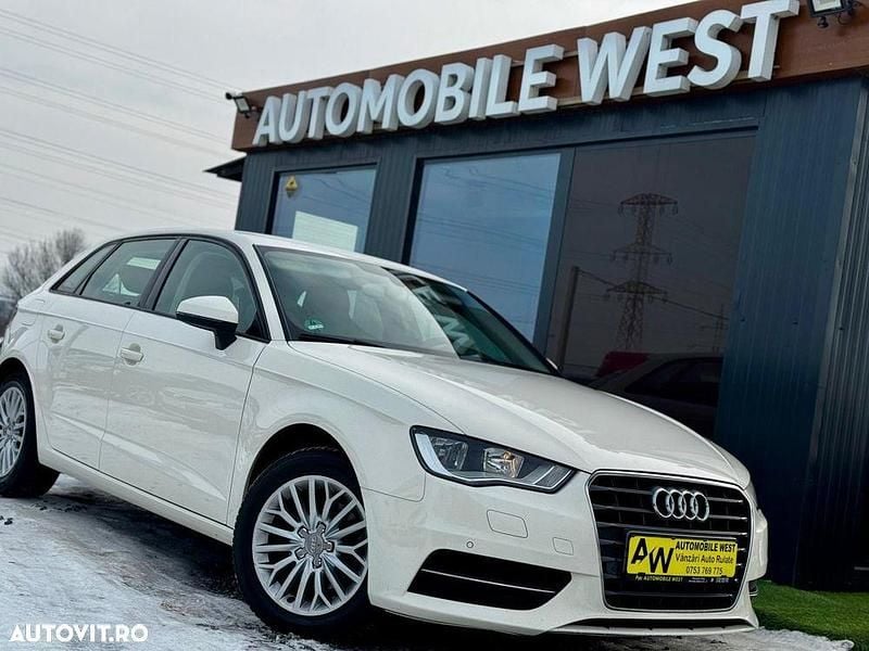 Second-hand Audi A3 Ambiente 149 CP (109 kW) 2015 Culoarealte culori Berlinǎ