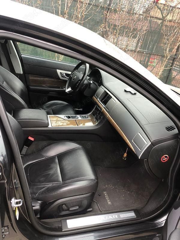 Second-hand Jaguar XF Premium Luxury 163 CP (119 kW) 2014 Gri Break