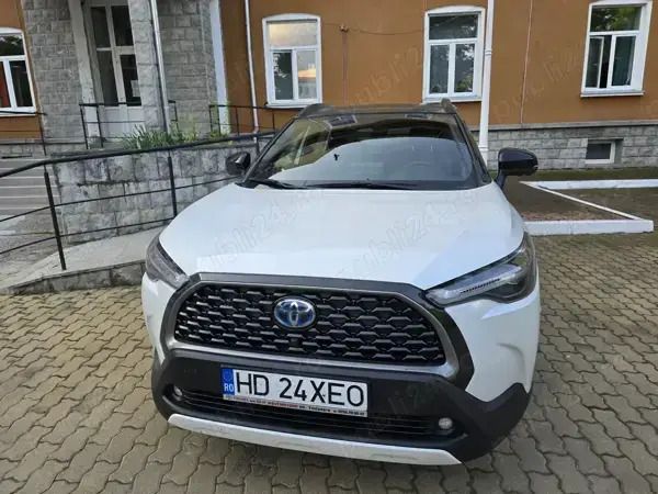 Alb Utilizat 2023 Toyota Corolla Cross SUV | 35.000 EUR - Imagine 1/4