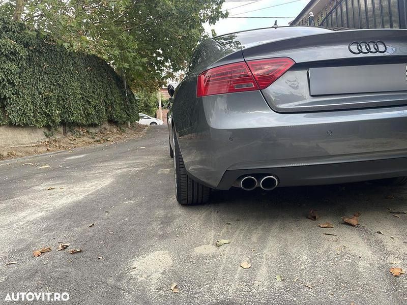 Second-hand Audi A5 Sport 150 CP (110 kW) 2013 Culoaregri Hatchback