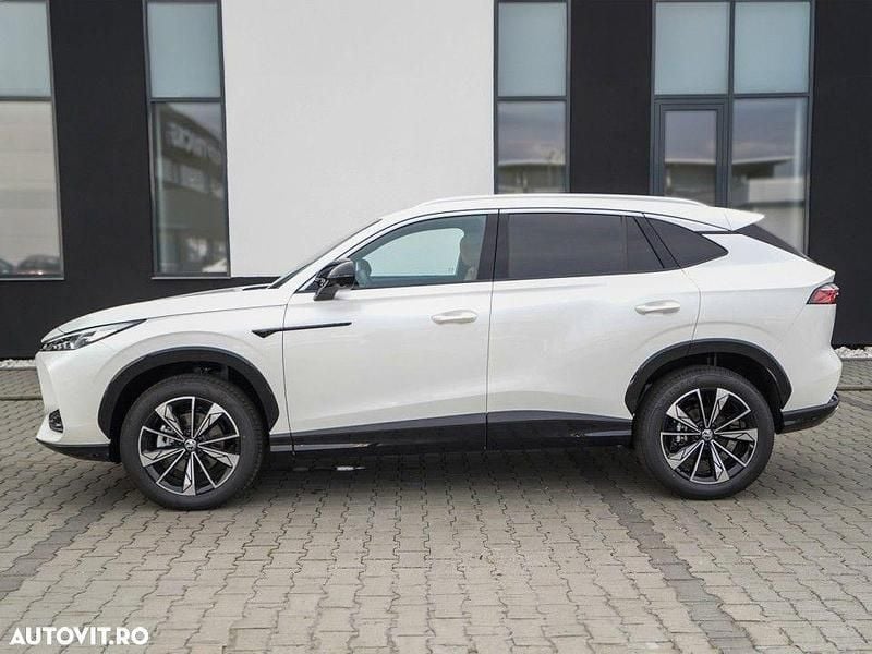 Nouă MG HS 172 CP (126 kW) 2025 Culoarealb SUV