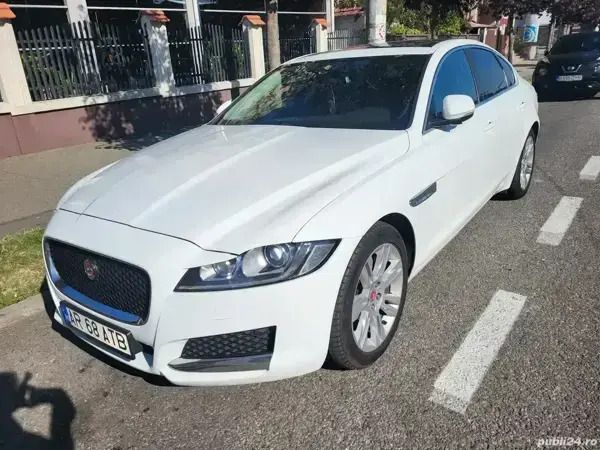 Alb Utilizat 2016 Jaguar XF Berlinǎ | 12.000 EUR (Preț bun) - Imagine 1/4