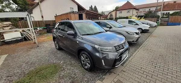 Gri Utilizat 2025 Suzuki Vitara SUV | 23.800 EUR (Scump) - Imagine 1/4