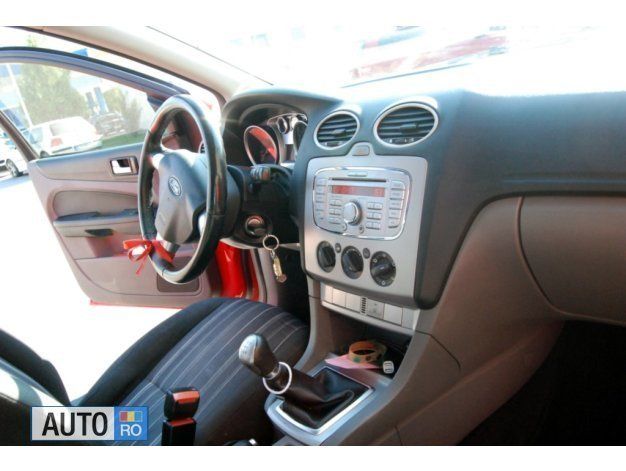 Second-hand Ford Focus 85 CP (62 kW) 2009 Rosu Hatchback