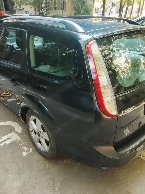 Utilizat 2009 Ford Focus | 2.000 EUR (Preț OK) - Imagine 1/4
