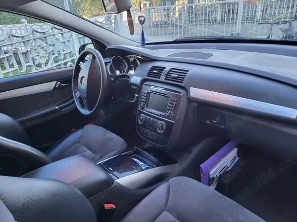 Second-hand Mercedes R320 243 CP (178 kW) 2006 Monovolum