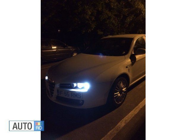 Second-hand Alfa Romeo 159 150 CP (110 kW) 2009 Alb