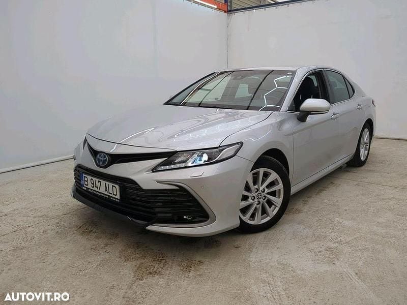 Second-hand Toyota Camry Business Edition 218 CP (160 kW) 2022 Culoareargint Berlinǎ