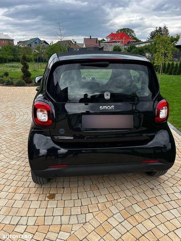 Negru Utilizat 2020 Smart ForTwo Electric Drive Passion Cabrio | 12.500 EUR - Imagine 1/4