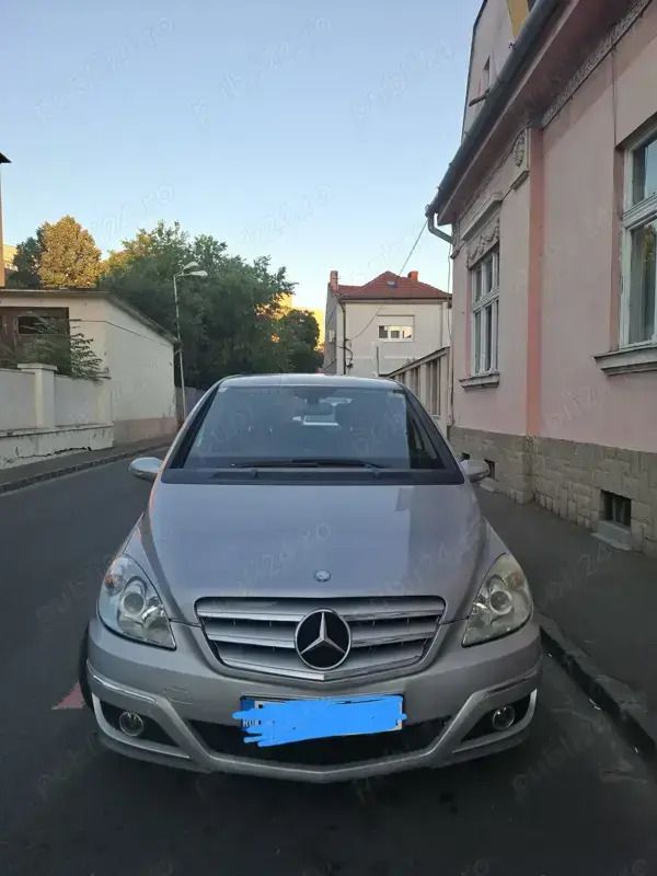 Utilizat 2009 Mercedes A180 Berlinǎ | 4.000 EUR (Puțin scump) - Imagine 1/4