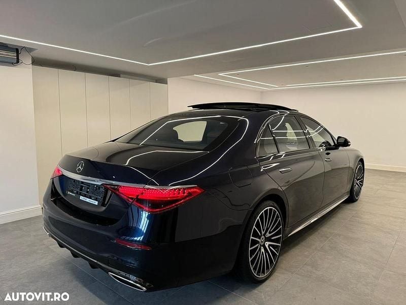 Second-hand Mercedes S400 330 CP (242 kW) 2023 Culoarealbastru Berlinǎ