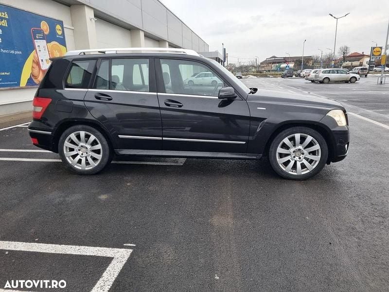 Second-hand Mercedes GLK220 170 CP (125 kW) 2011 Culoarenegru SUV