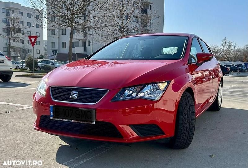 Rosu Utilizat 2014 Seat Leon Reference Hatchback | 6.590 EUR (Preț OK) - Imagine 1/4