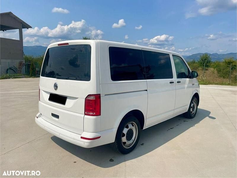 Second-hand VW Transporter Comfortline 198 CP (145 kW) 2019 Culoarealb Van