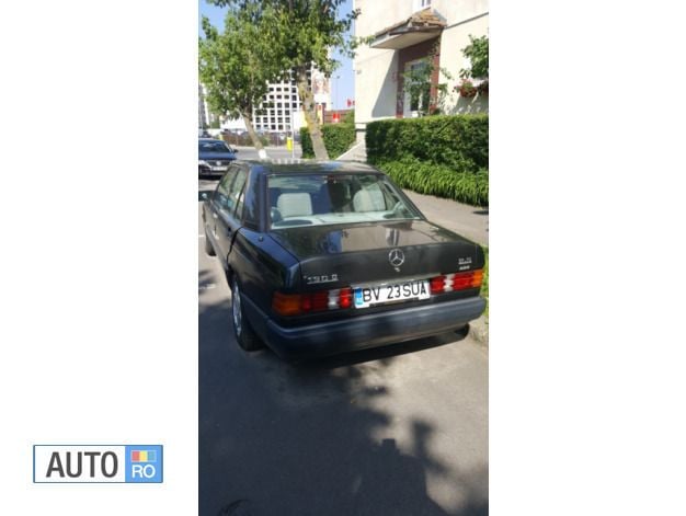 Second-hand Mercedes 190 75 CP (55 kW) 1989 Negru Berlinǎ