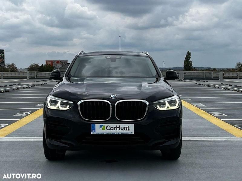 Culoarenegru Utilizat 2018 BMW X4 Advantage SUV | 29.500 EUR (Preț OK) - Imagine 1/4