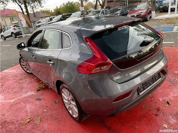 Second-hand Volvo V40 115 CP (84 kW) 2013 Gri Break