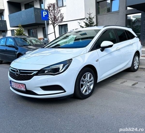 Alb Utilizat 2018 Opel Astra Edition Break | 5.500 EUR (Super Preț) - Imagine 1/4