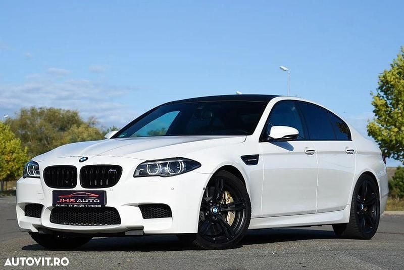 Culoarealb Utilizat 2015 BMW M5 Berlinǎ | 37.998 EUR - Imagine 1/4