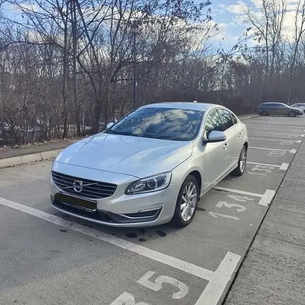 Gri Utilizat 2015 Volvo S60 Berlinǎ | 7.200 EUR - Imagine 1/4